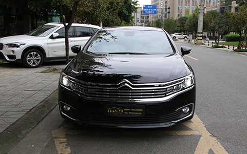 成都天一車燈雪鐵龍C6車燈改裝升級(jí)