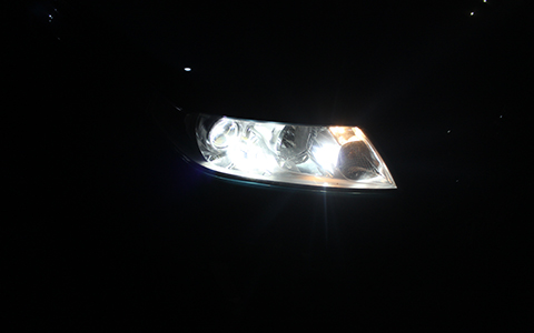 成都天一車燈鈴木維特拉車燈改裝升級